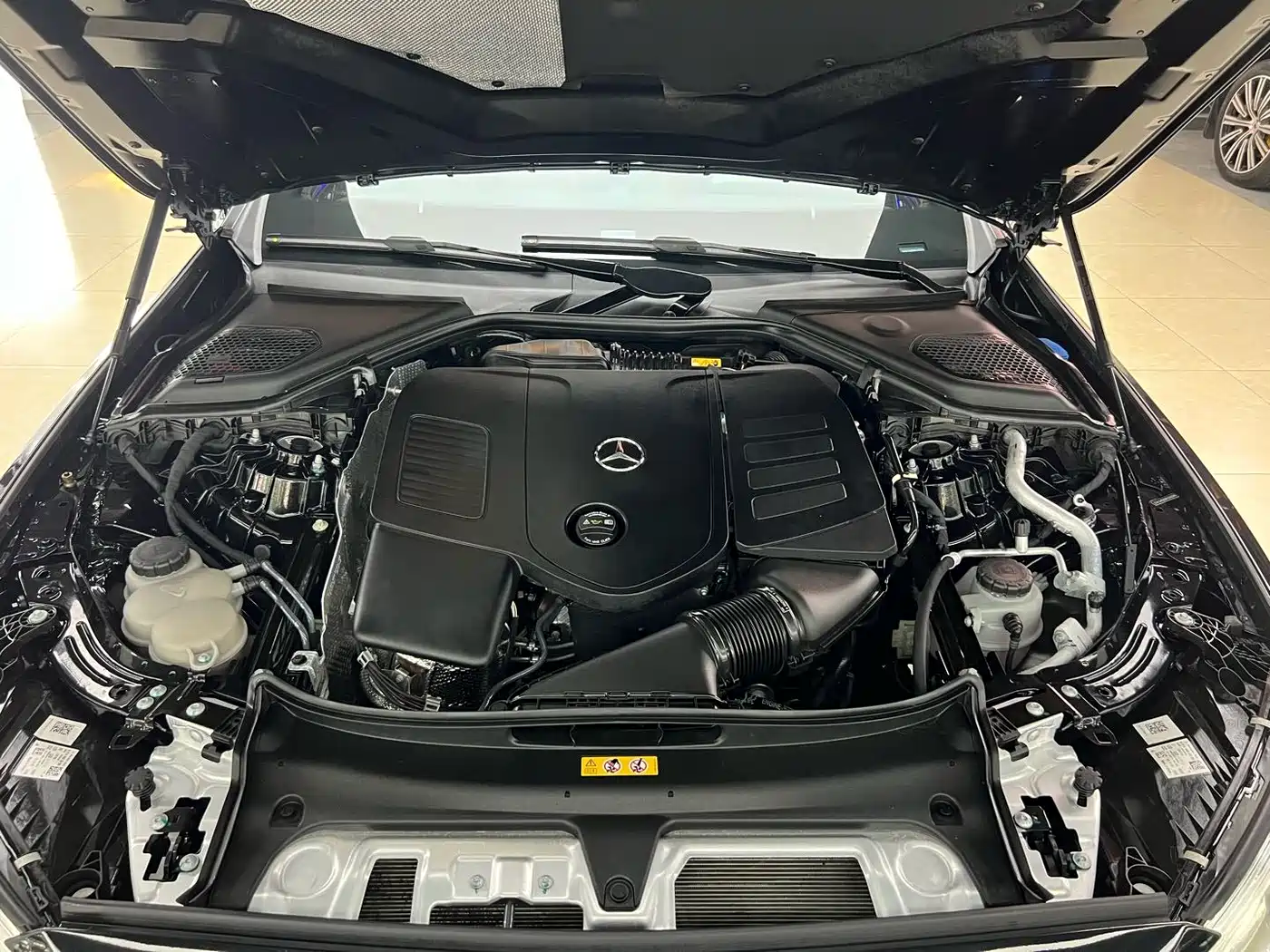 Mercedes-Benz E-Class 2024 Model E 300 L Luxury фото 26