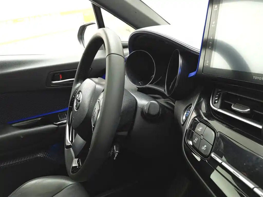 Toyota IZOA 2018 2.0L Yichi Edition China V фото 22