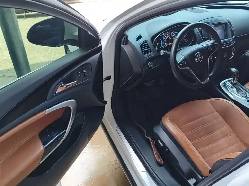 Buick Regal 2015 1.6T Elite Tech Edition фото 16