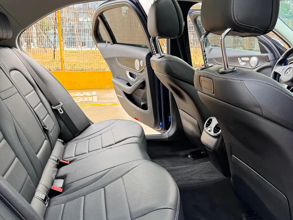 Mercedes-Benz C-Class 2018 C 200 L Sport Edition фото 4