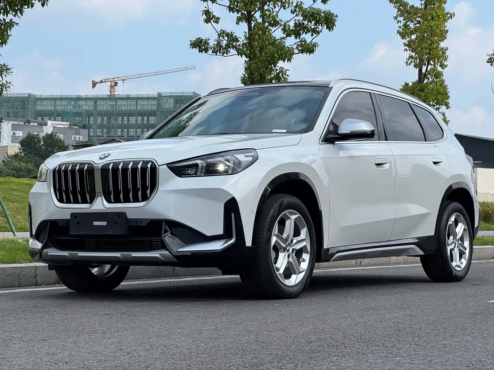 Фото 1 - BMW X1