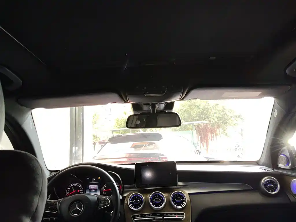 Mercedes-Benz GLC Coupe 2017 GLC 260 4MATIC Coupe SUV фото 18