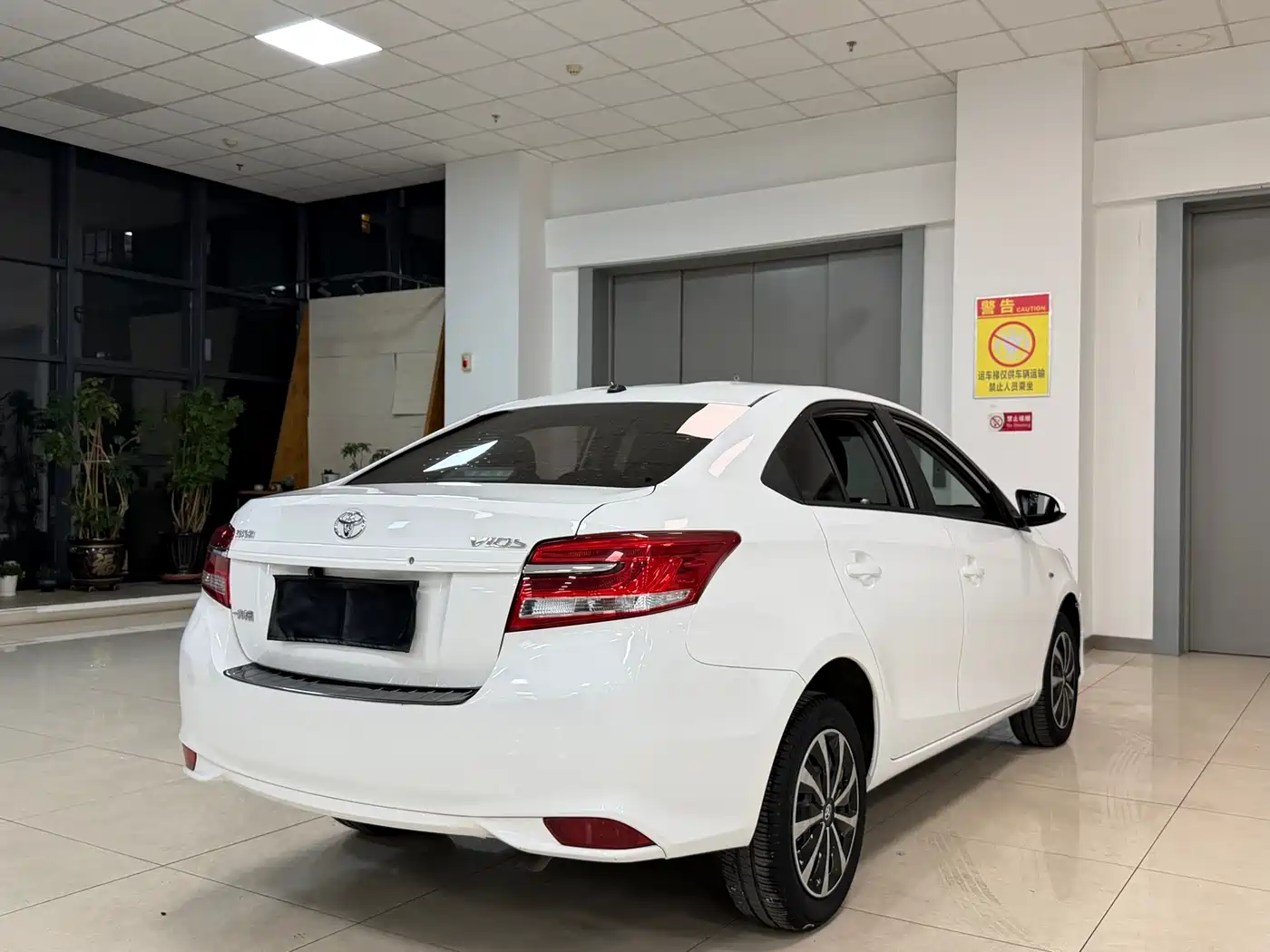 Toyota Vios 2017 1.5L CVT Pioneer фото 4