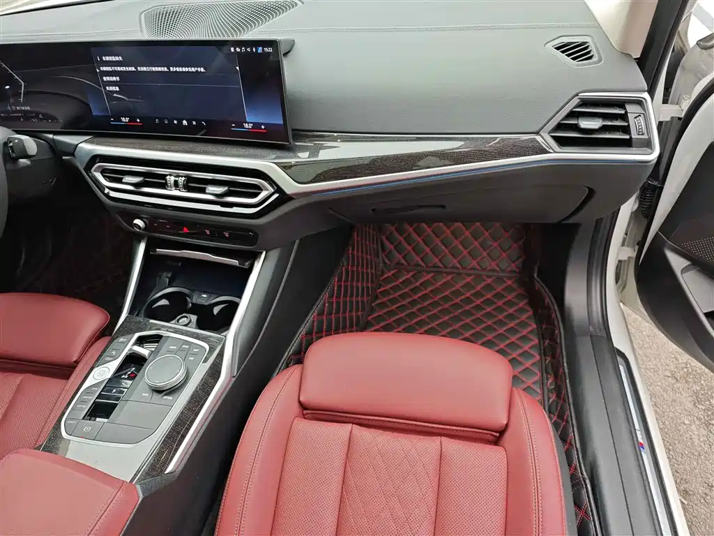 BMW 3 Series 2024 325Li M Sport Package фото 24