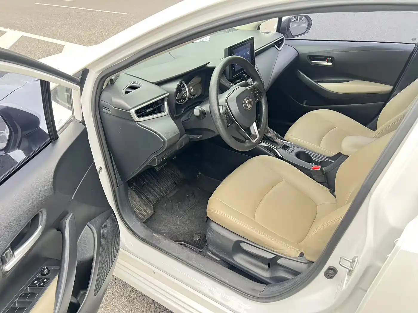 Toyota Corolla 2021 1.2T S-CVT Pioneer PLUS Edition фото 4