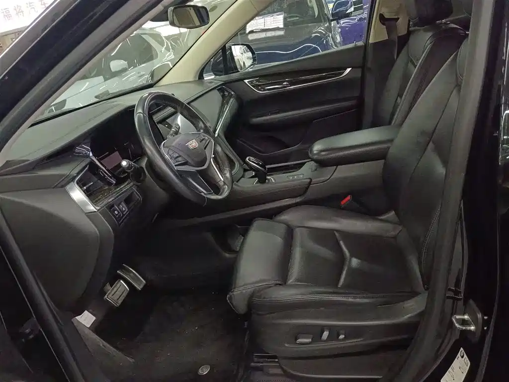 Cadillac XT5 2016 28T AWD Luxury Model фото 8