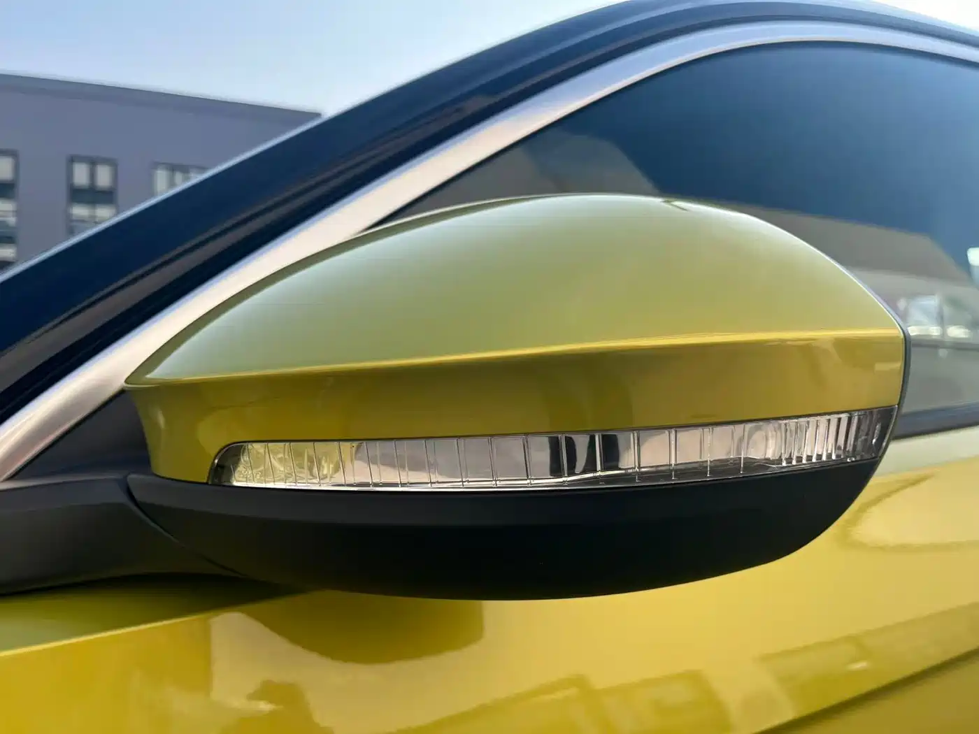 VOLKSWAGEN T ROC EXPLORING SONGS