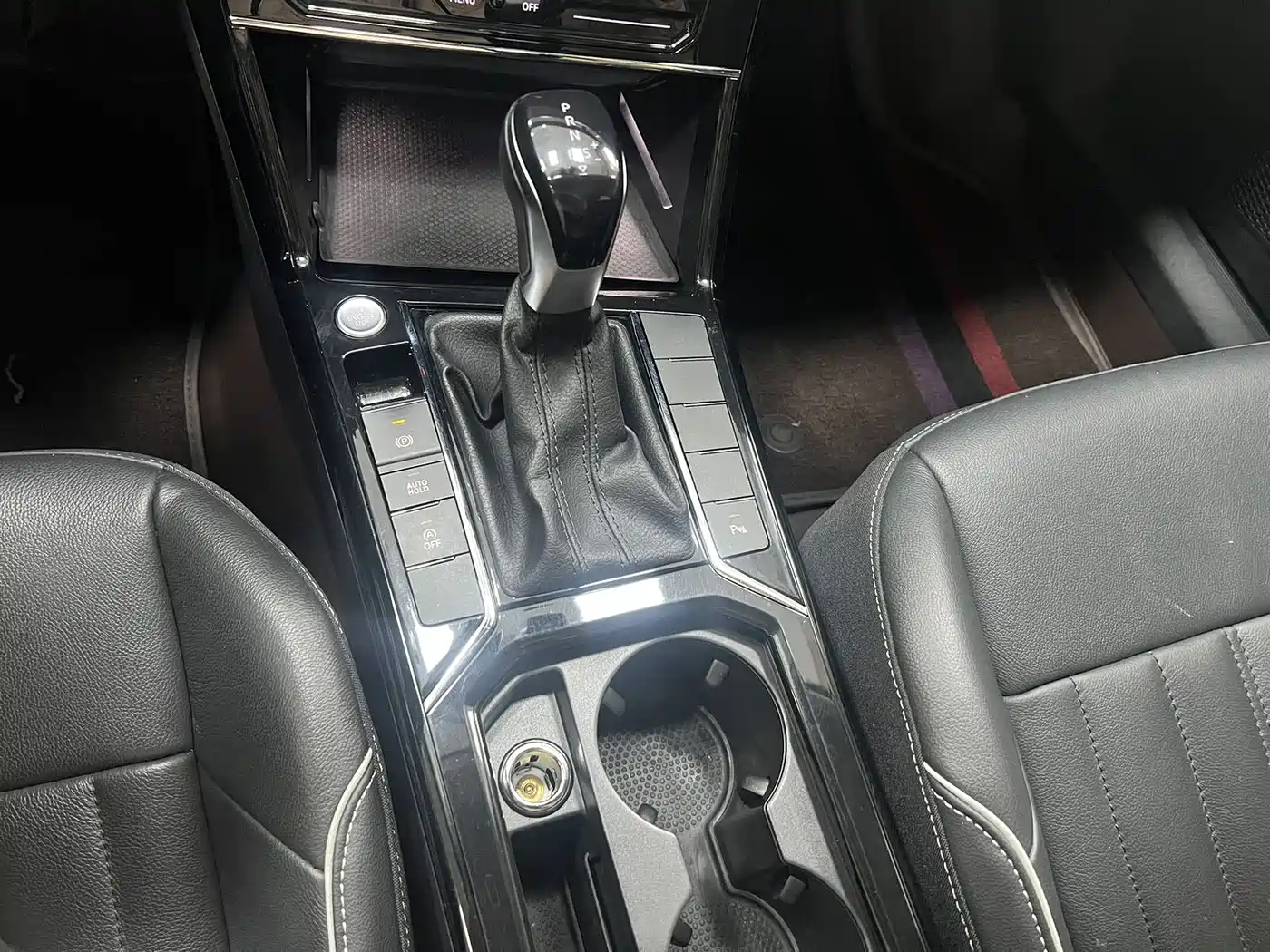 Volkswagen Passat 2023 330TSI Starlight Elite Edition фото 7