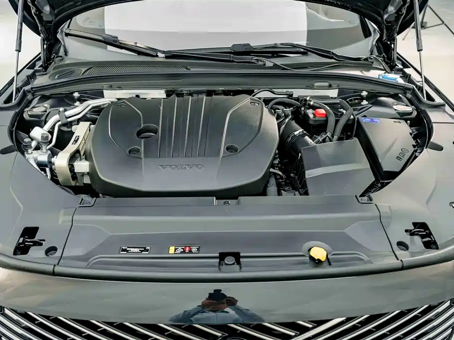Volvo S90 2026 B5 Zhiyuan Luxury Edition фото 24