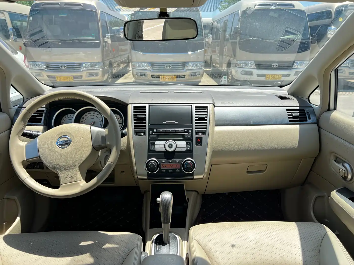 Nissan Tiida 2011 2011 1.6L CVT Luxury