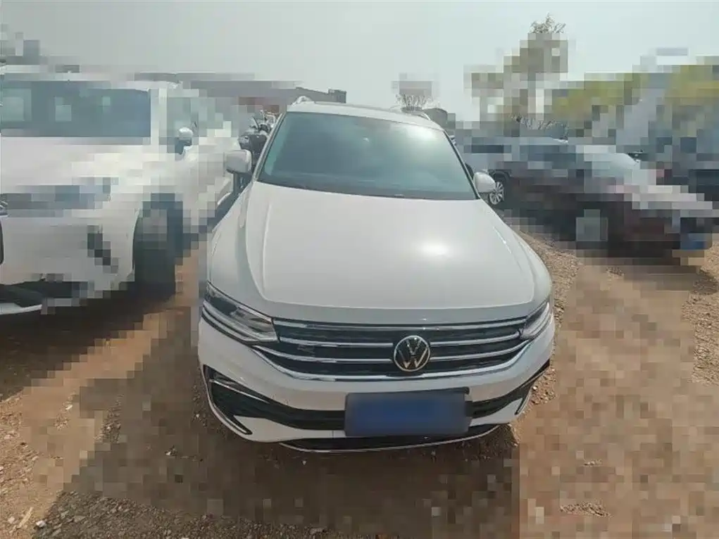 Volkswagen Tiguan L 2022 380TSI Automatic 4WD R-Line Cross Edition 7-Seater фото 2