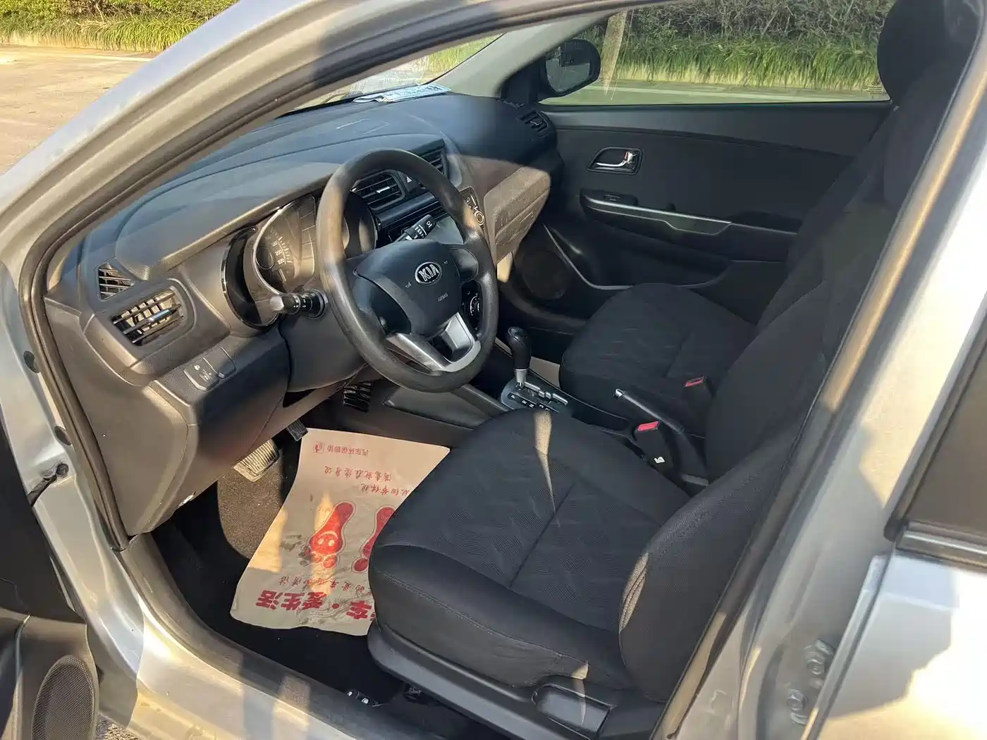 Kia K2 2012 Sedan 1.4L AT GLS Commemorative Edition фото 8