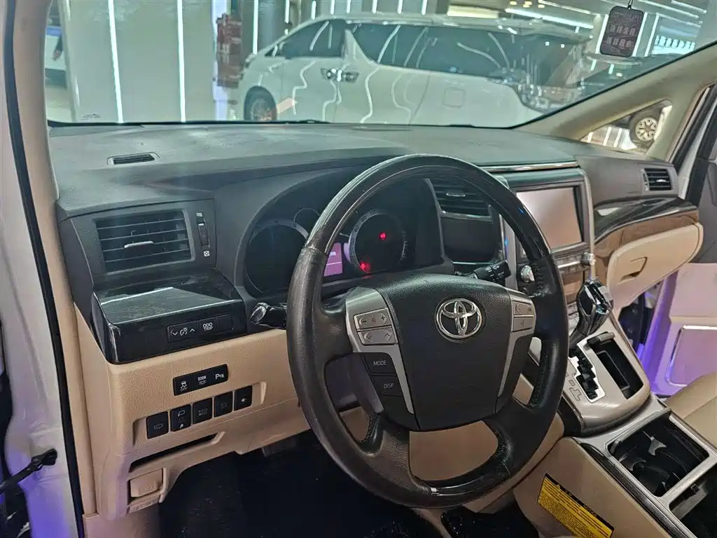 Toyota Alphard 2012 3.5L Premium Edition фото 4