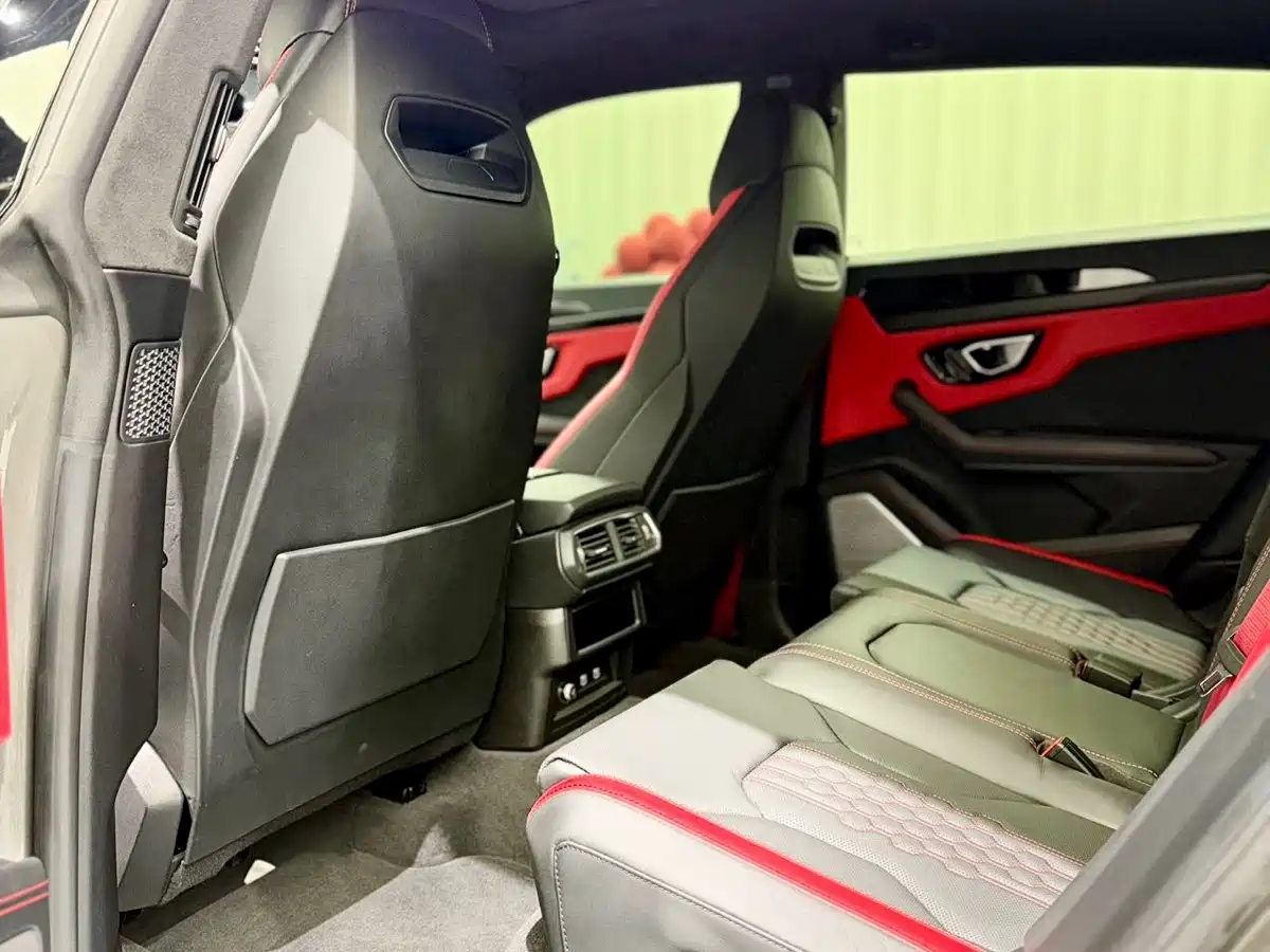 Lamborghini Urus 2023 4.0T V8 S фото 6
