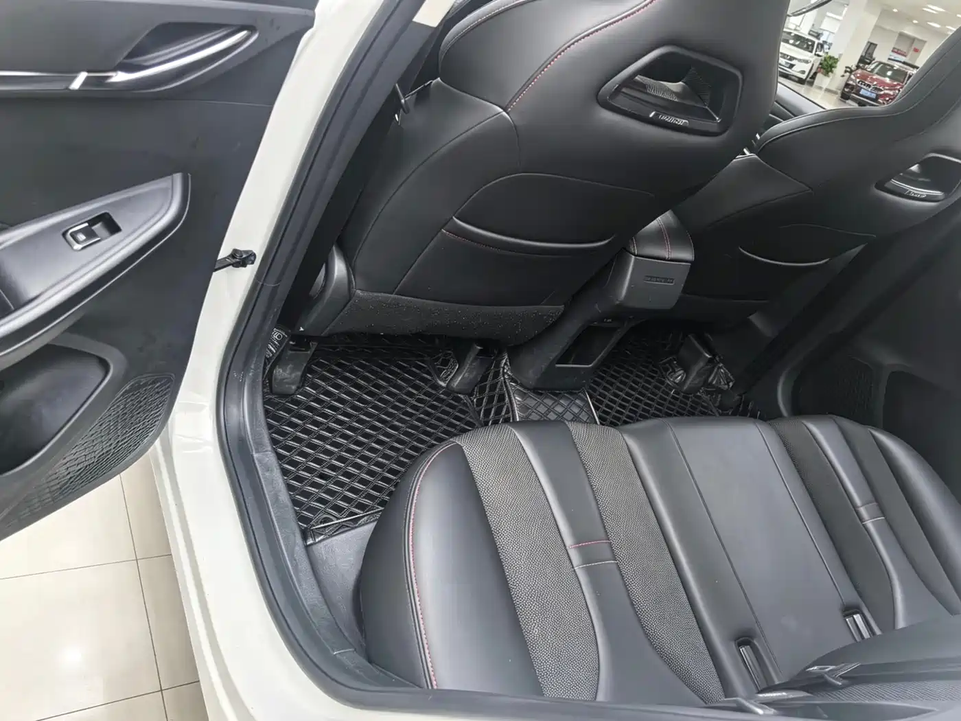 Photo 7 - Changan Oshan Changan Oushang X5