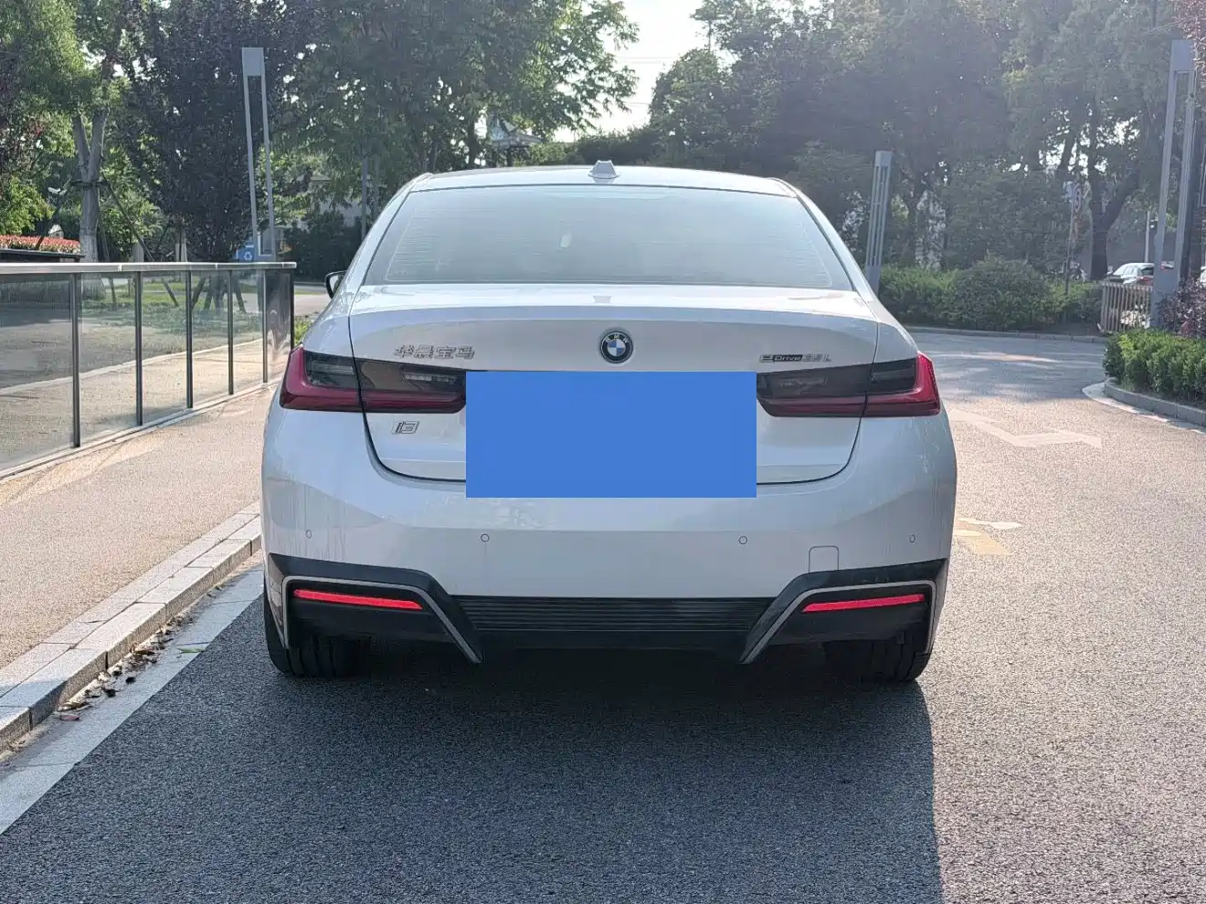BMW i3 2022 eDrive 35 L фото 5