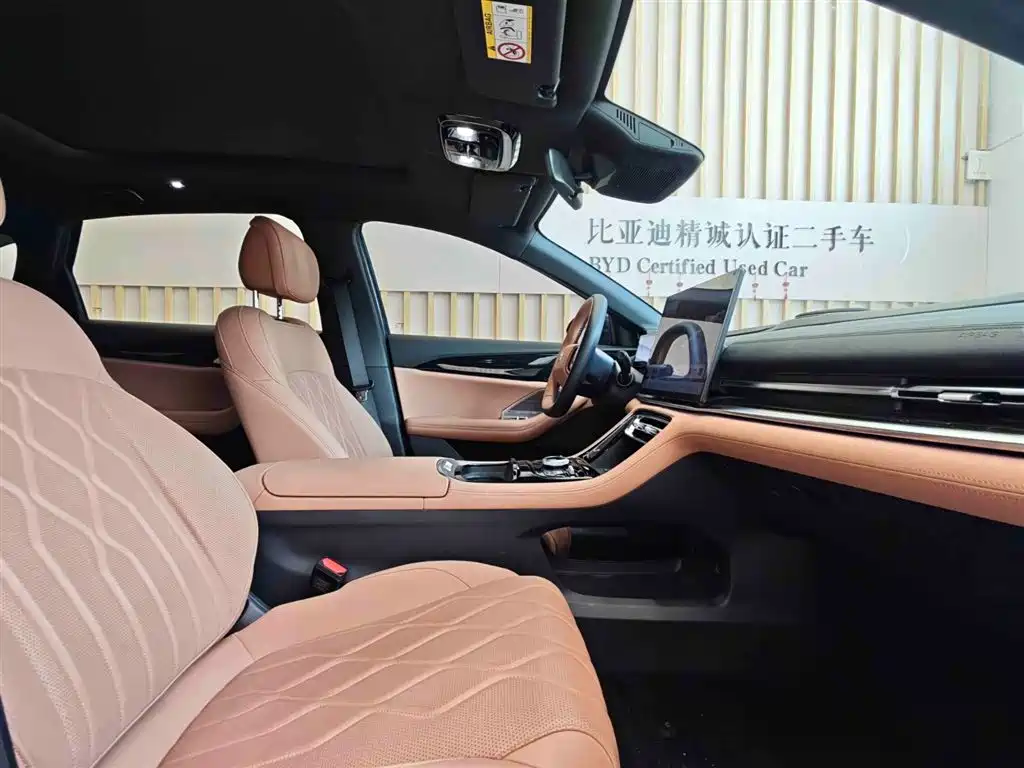 Geely Galaxy Galaxy A7 2025 EM-i фото 14