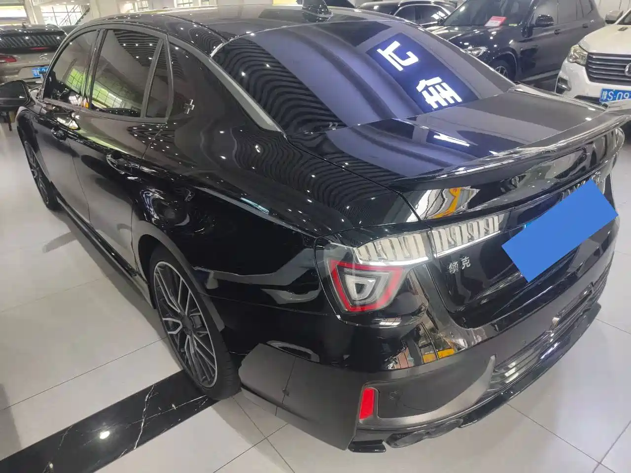 Lynk & Co 03 2022 03+ 2.0TD Auto Wind Rider Edition фото 15