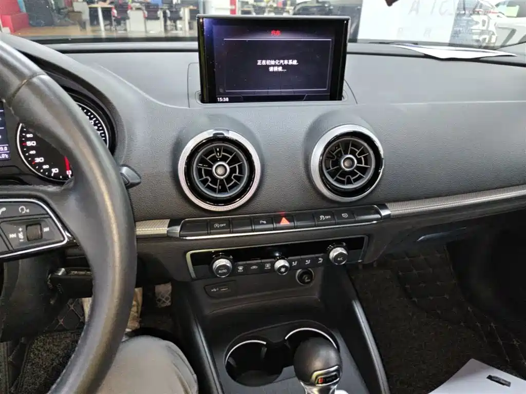 Audi A3 2019 Limousine 35 TFSI Style China V фото 13