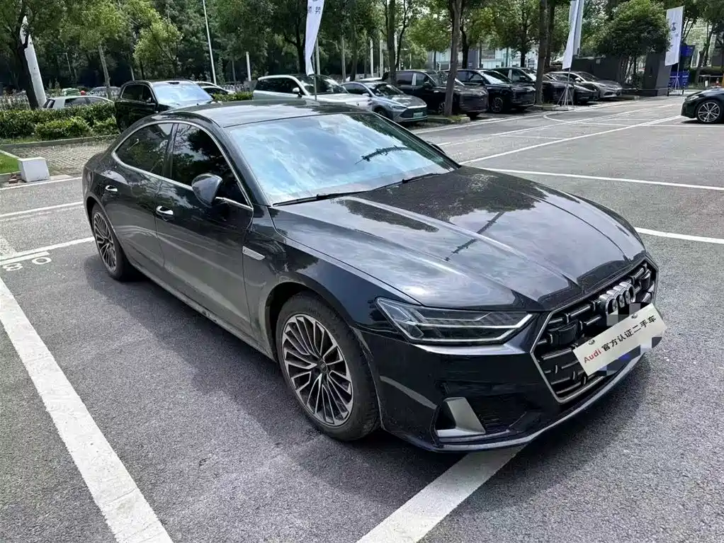 Audi A7L 2025 Model Year 45 TFSI Luxury
