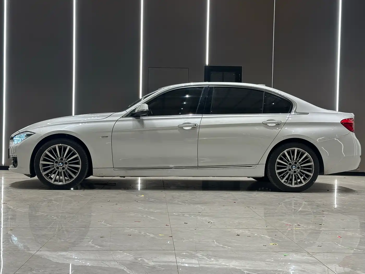 BMW 3 Series 2018 320Li Leading Luxury Package фото 4