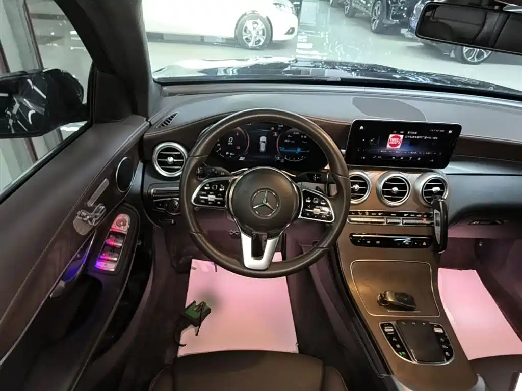 Mercedes-Benz GLC 2020 GLC 260 L 4MATIC Luxury фото 11