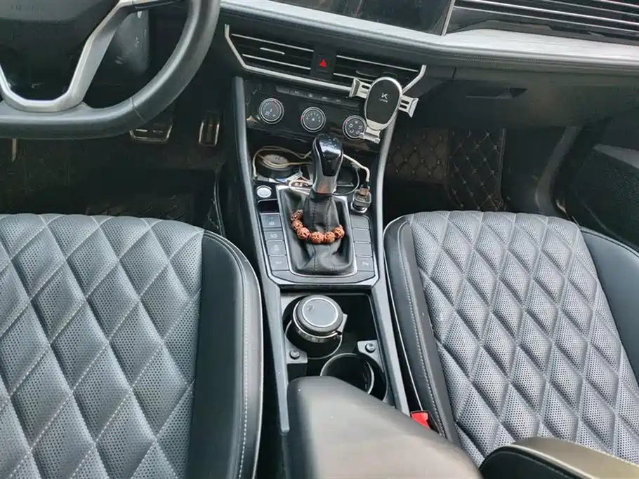 Volkswagen Sagitar 2023 300TSI DSG Surpassing Edition фото 16