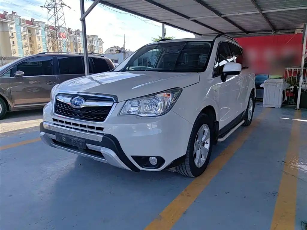 Subaru Forester 2014 2.5i Automatic Elite Edition фото 2