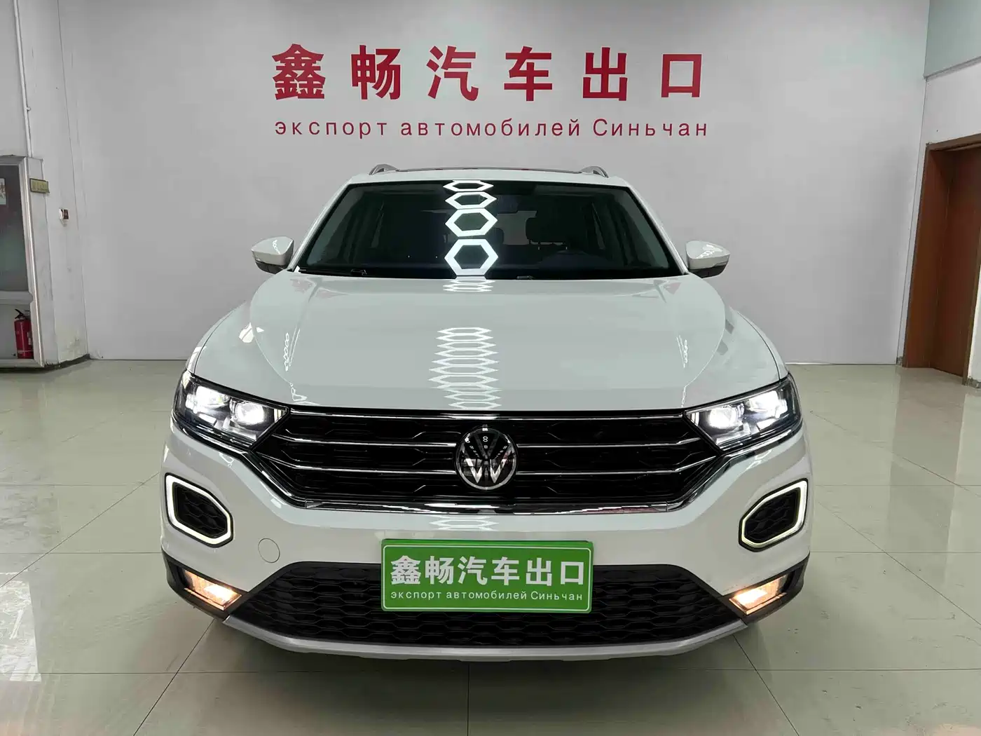 Volkswagen T-ROC 2022 280TSI DSG 2WD Comfort PLUS фото 2