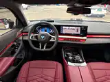 Photo 7 - BMW 5 Series