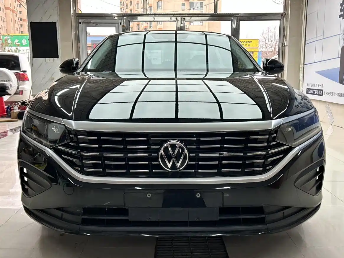 Volkswagen Passat 2022 280TSI Elite Edition фото 2