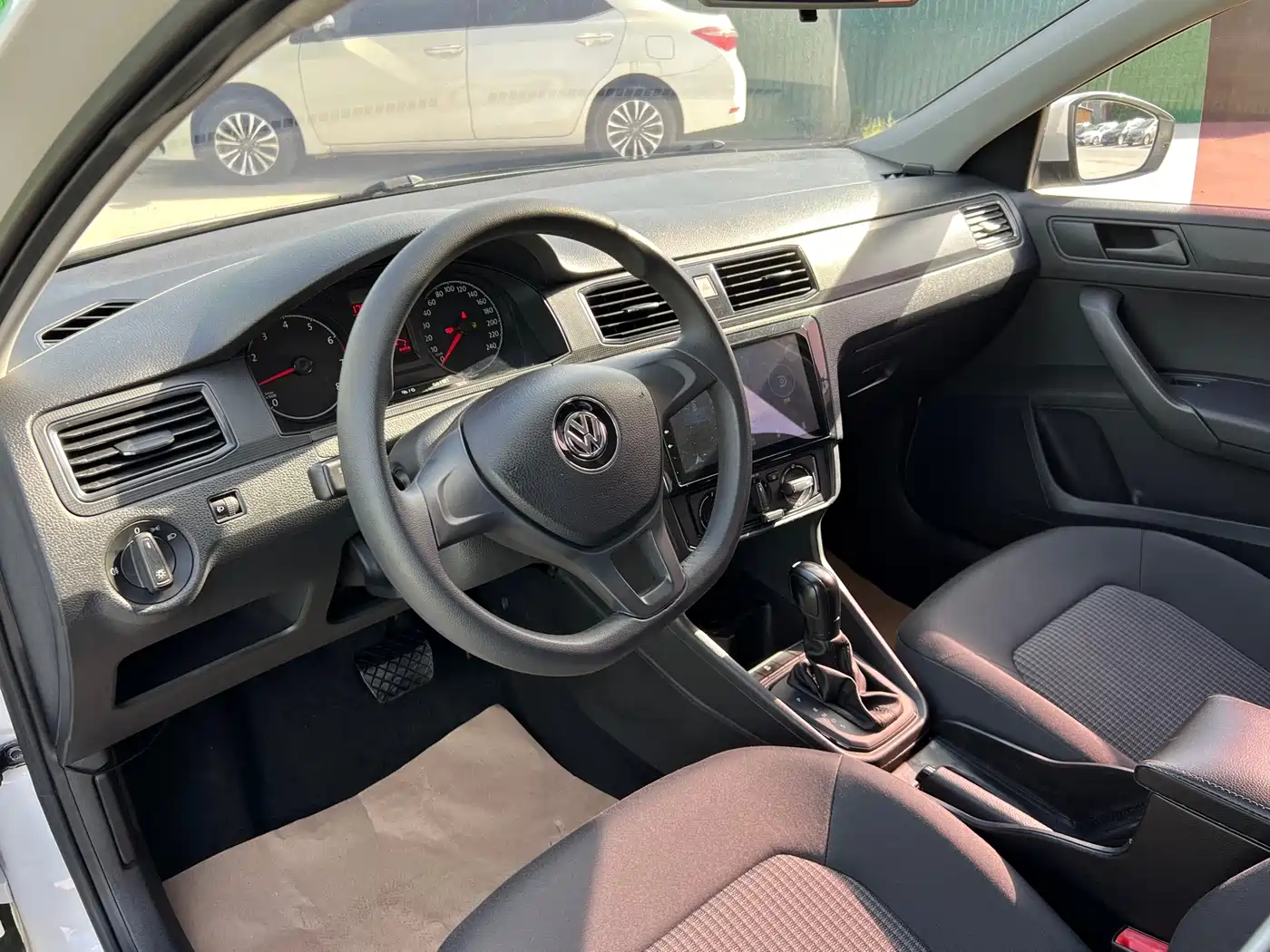 Volkswagen Santana 2018 1.5L Automatic Trend Edition фото 22