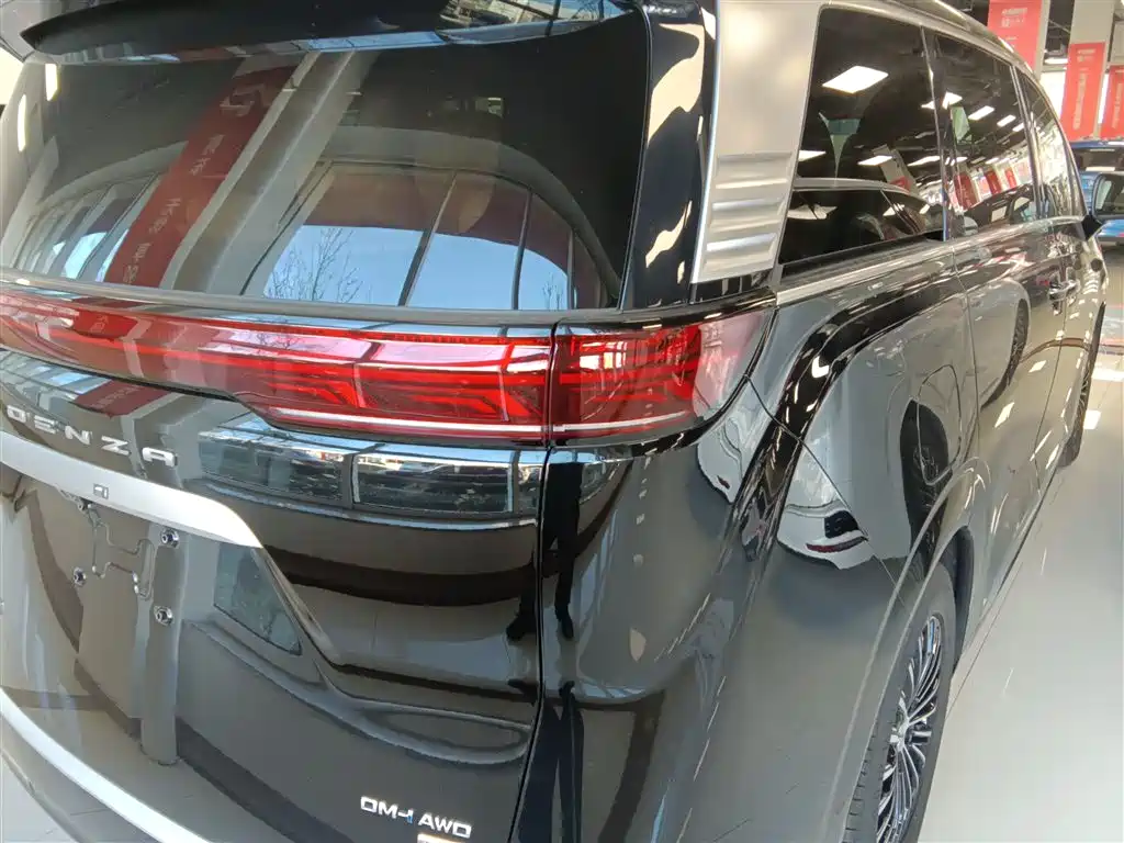 Denza D9 2025 DM-i Smart Drive Edition 1020 AWD Premium фото 24