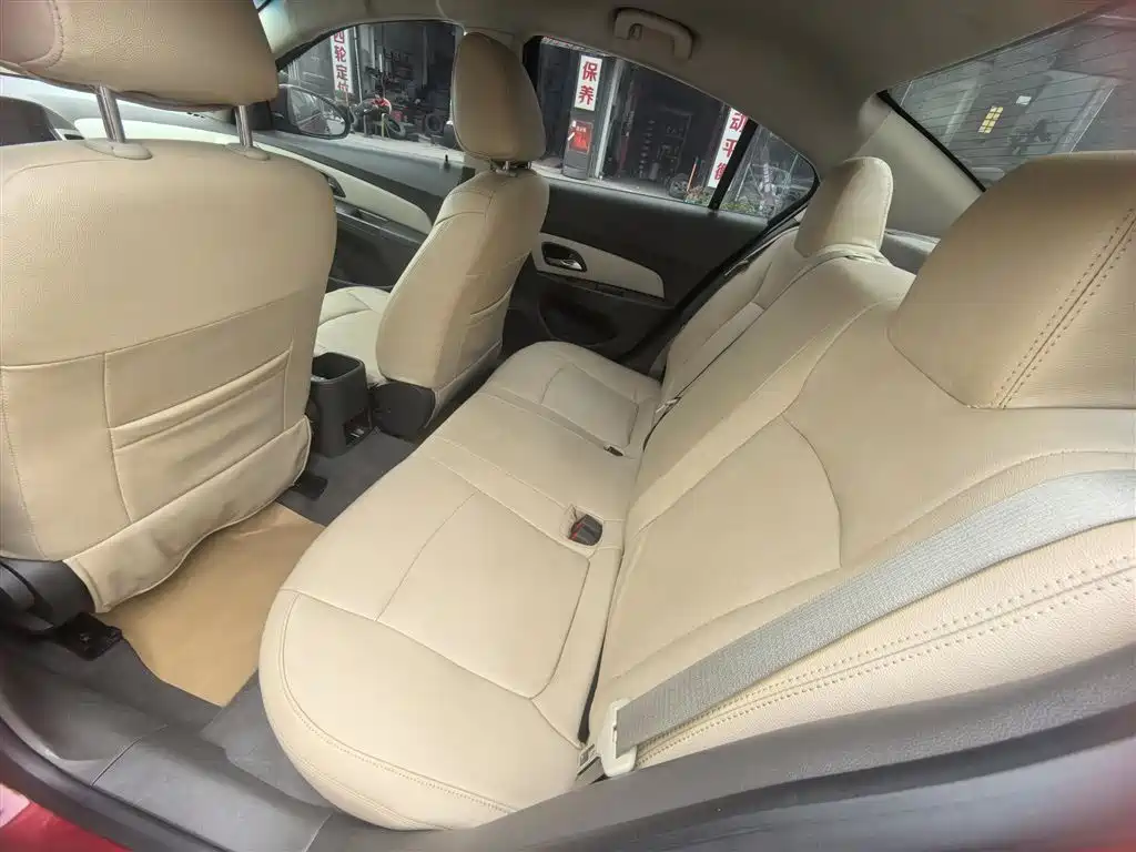 Chevrolet Cruze 2015 1.5L Classic SL MT фото 15