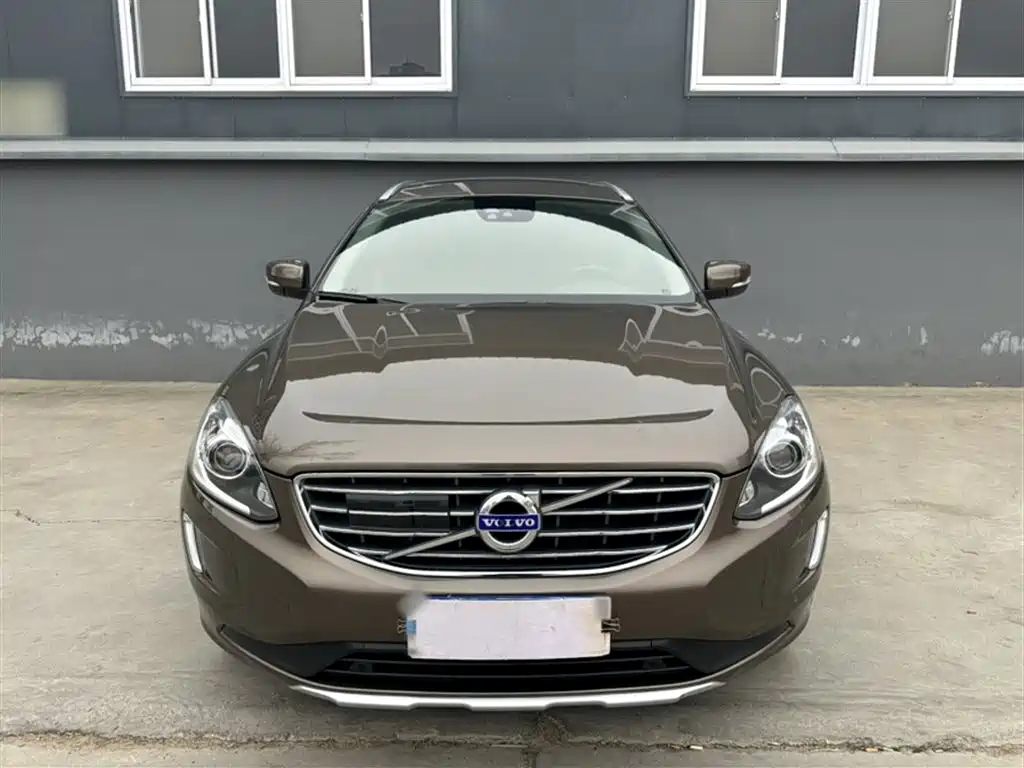 Фото 23 - Volvo XC60