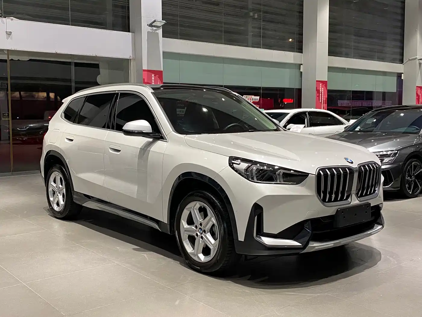 BMW X1 2023 sDrive20Li X Design Package фото 3