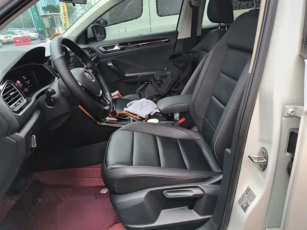 Volkswagen T-ROC 2020 280TSI DSG 2WD Comfort фото 8