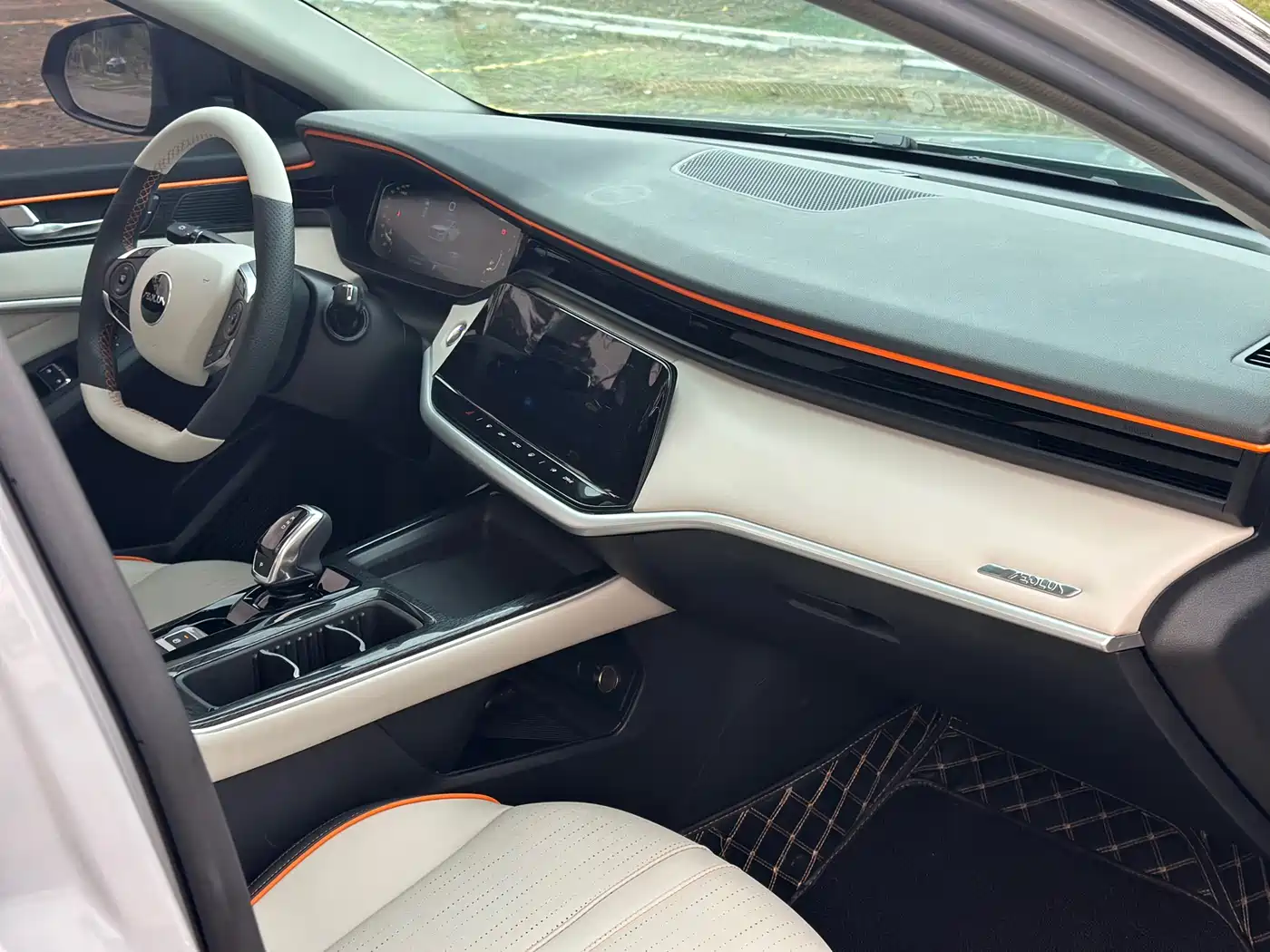 DONGFENG YI HYUN MAX