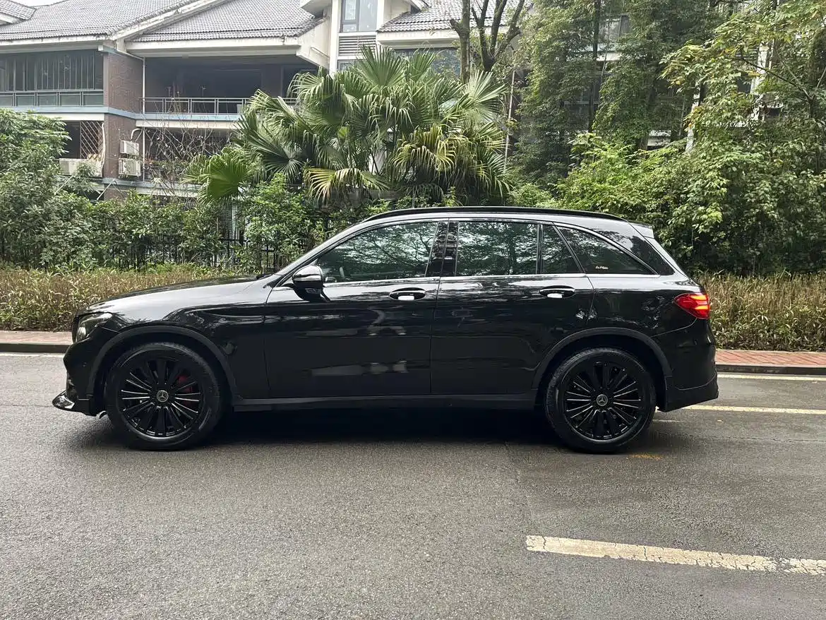 Mercedes-Benz GLC 2017 GLC 260 4MATIC Dynamic фото 6