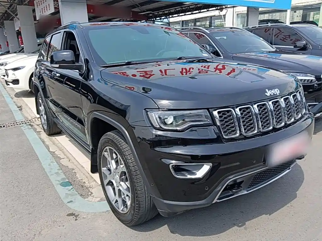 JEEP GRAND CHEROKEE (IMPORTED)