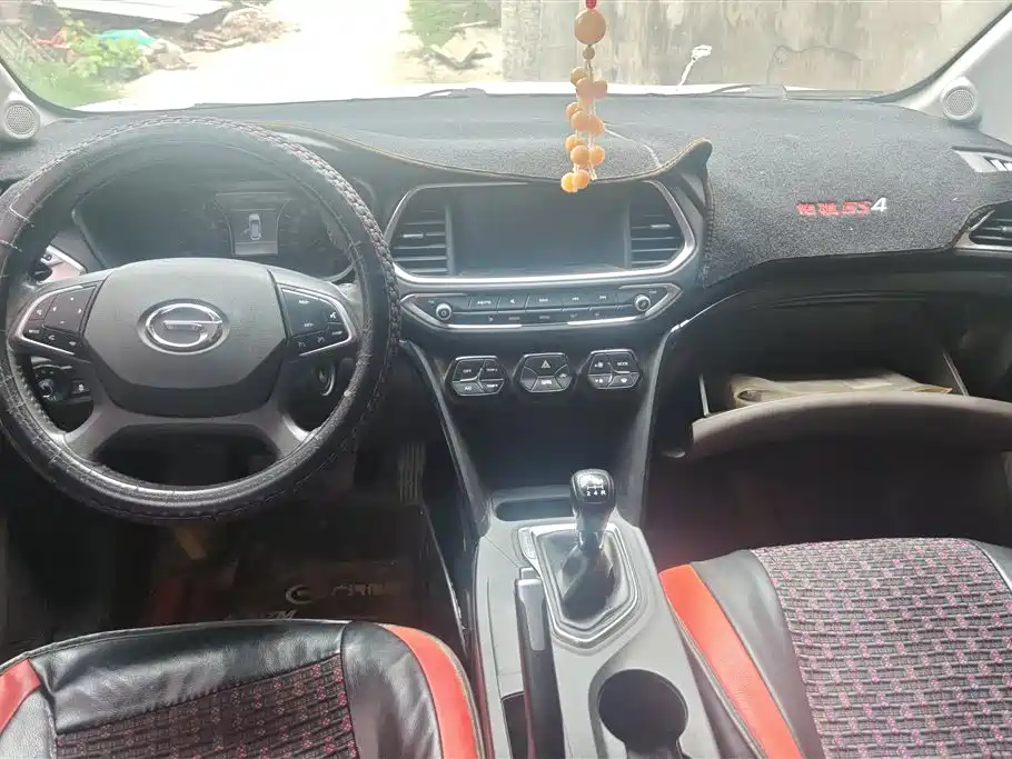 GAC Trumpchi Trumpchi GS4 2016 235T Manual Luxury Edition фото 12