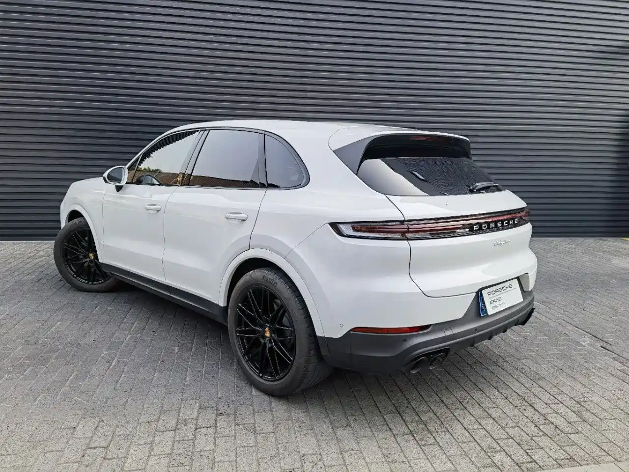 PORSCHE CAYENNE