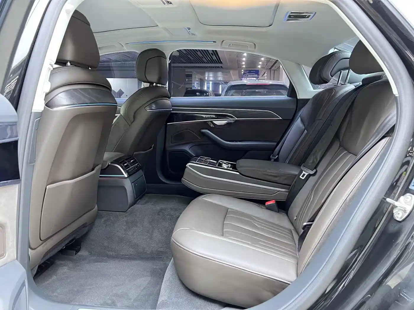 Audi A8 2019 Facelift Plus A8L 50 TFSI quattro Comfort фото 8
