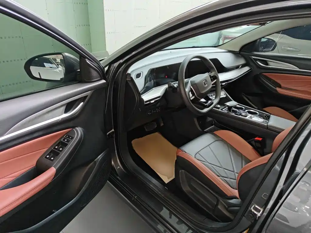 Changan Eado 2024 2023 Enjoy Edition PLUS Blue Whale NE 1.4T GDI DCT Premium Edition
