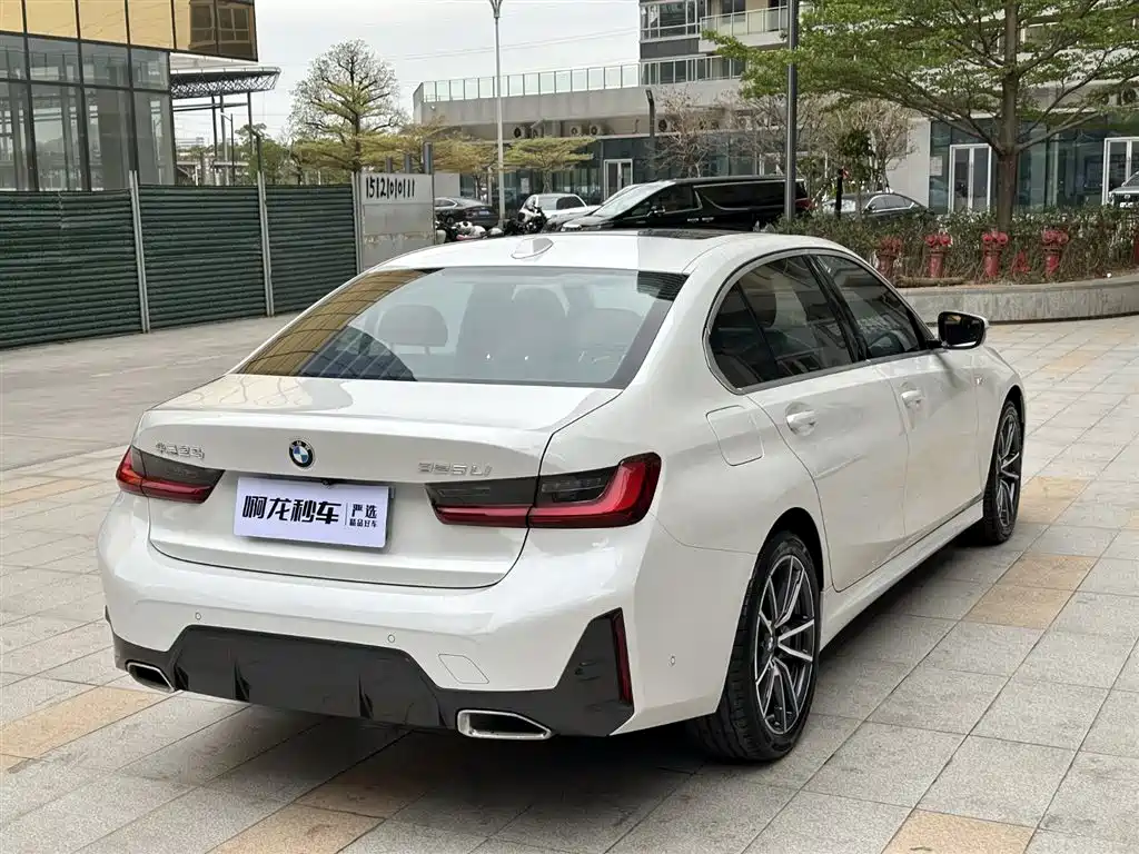 BMW 3 Series 2024 325Li M Sport Package фото 8