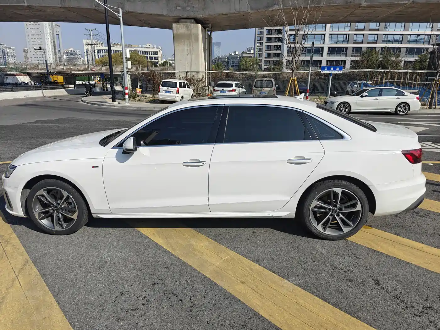 AUDI A4L