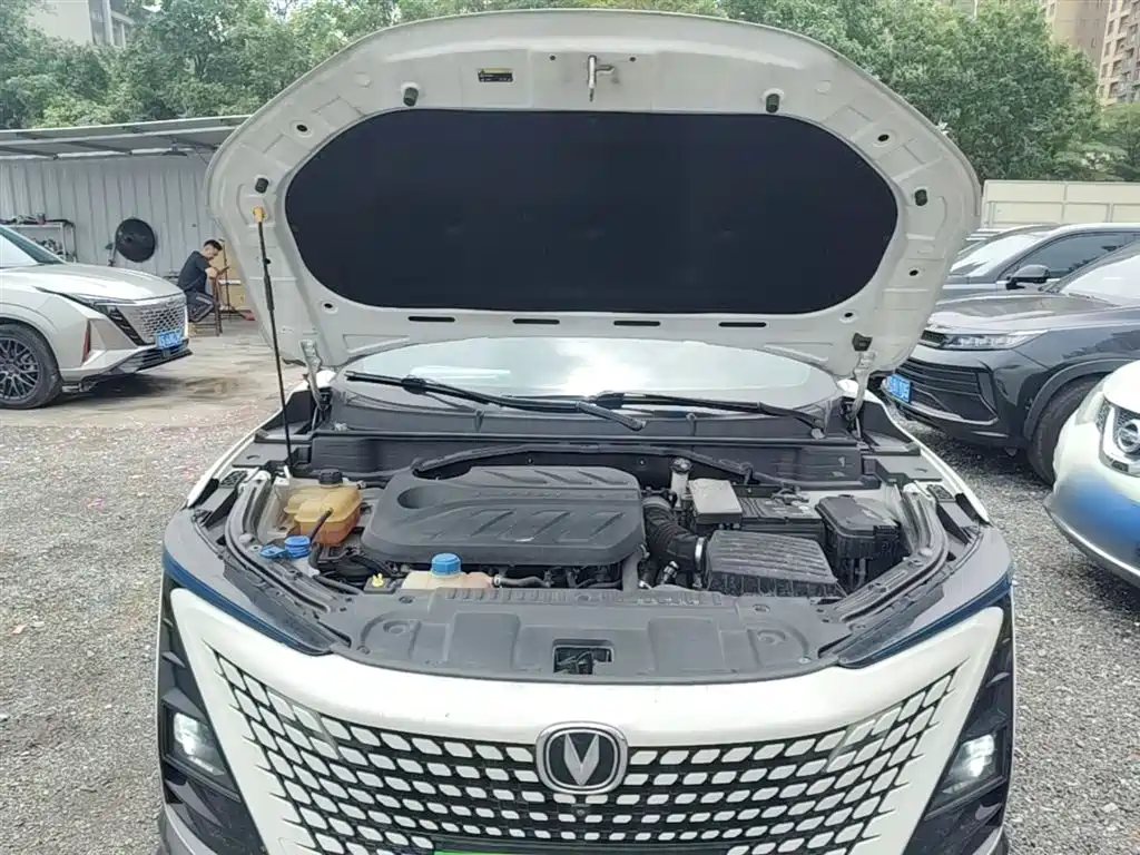 CHANGAN UNI-T