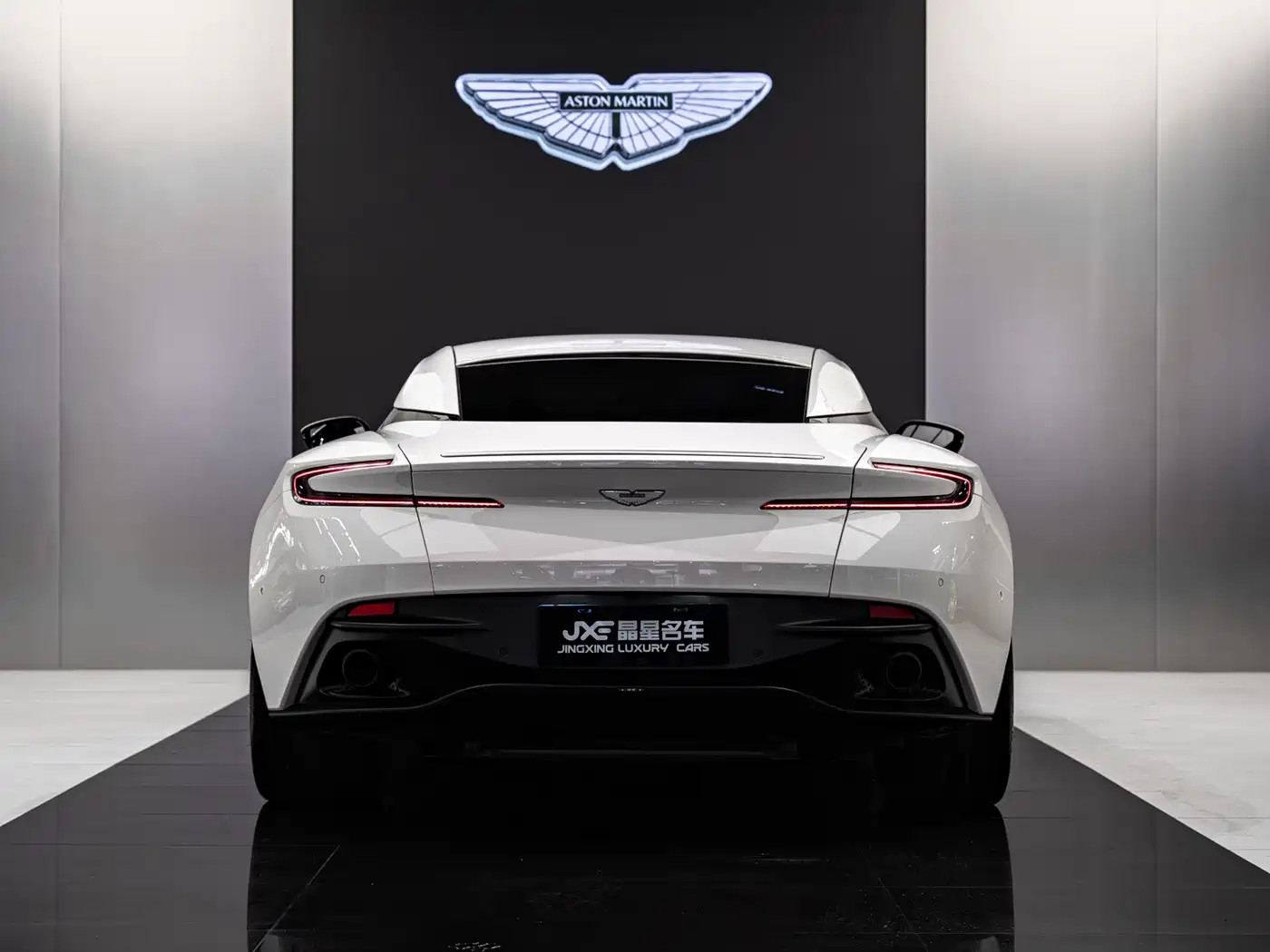 Aston Martin DB11 2018 2019 Model 4.0T V8 Coupe