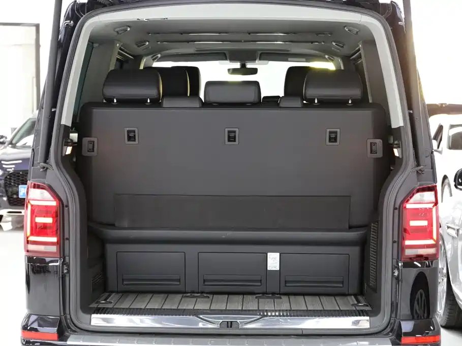Volkswagen Multivan 2020 2019 2.0TSI 4WD Premium 7-seater