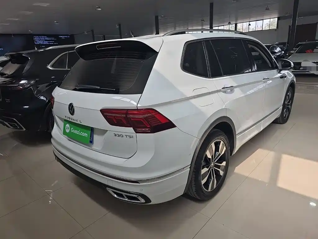 Volkswagen Tiguan L 2023 330TSI Auto 2WD R-Line Premium Edition фото 7